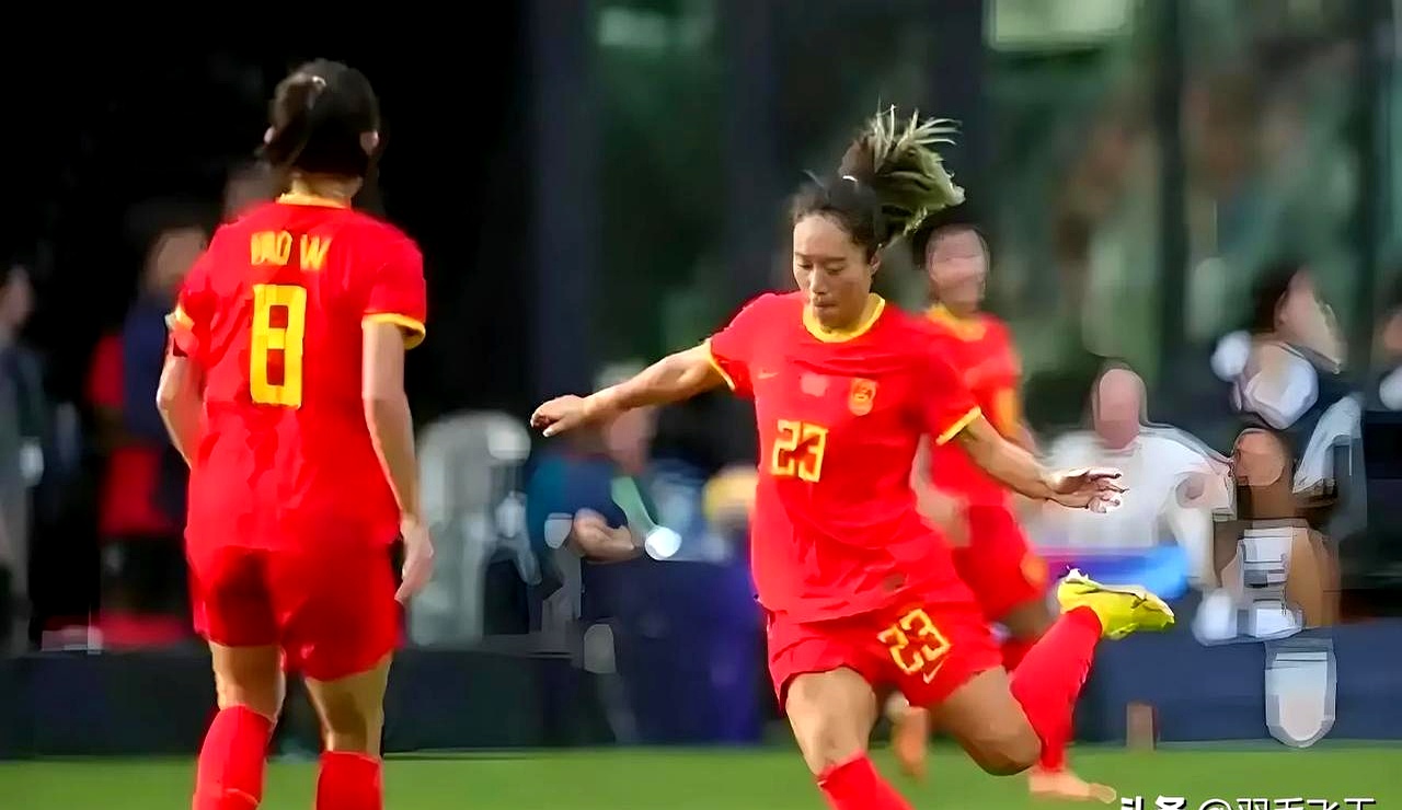 开云官网-加拿大女足团结一致，击败对手