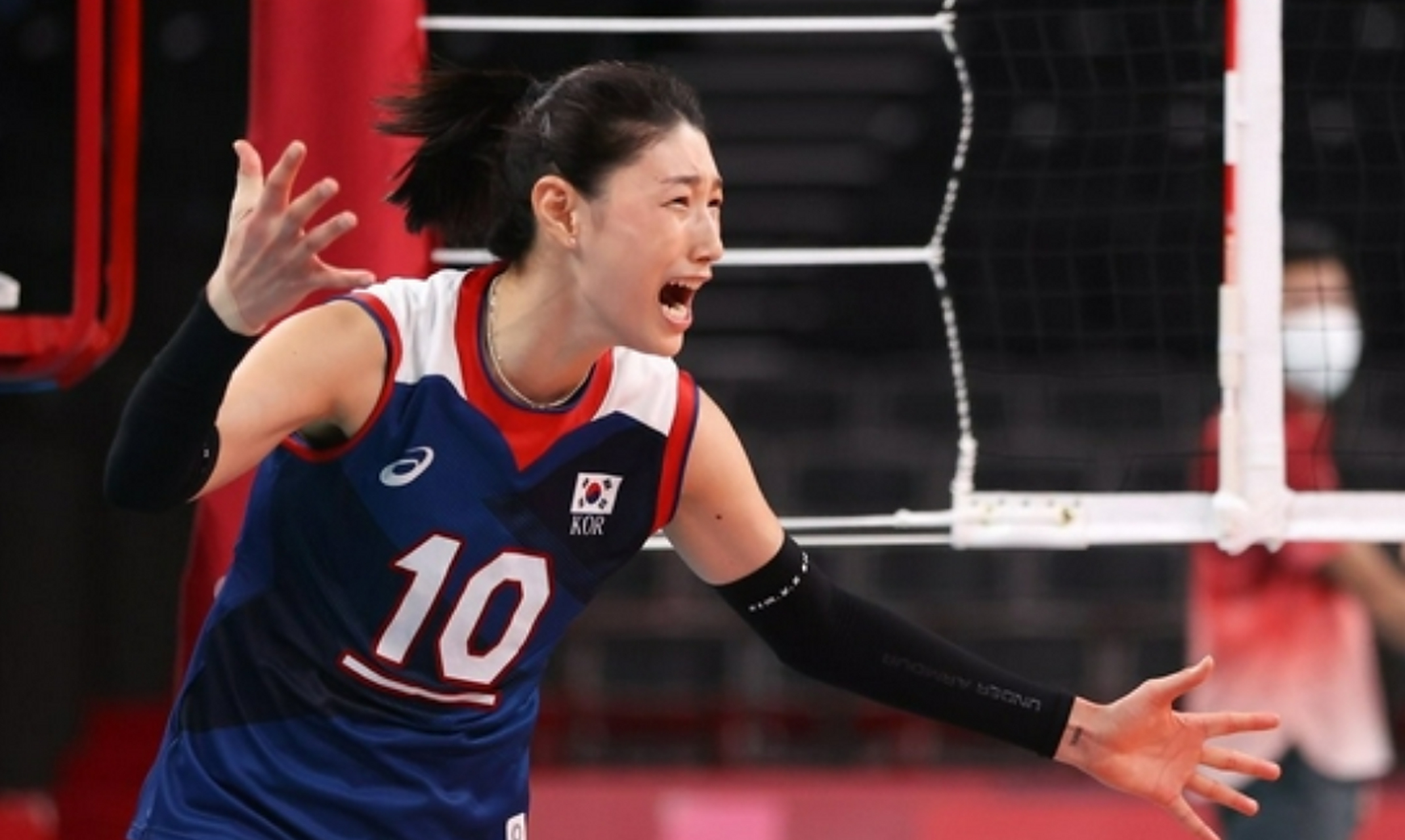 英国队女子排球连胜，晋级八强